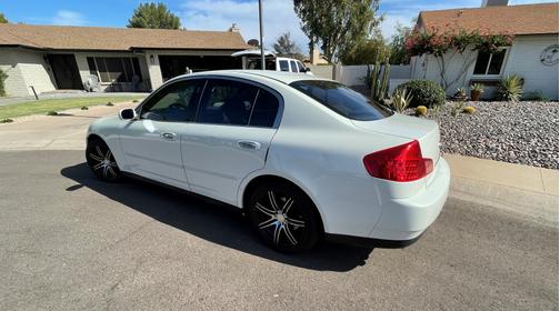 Photo 5 of 16 of 2003 INFINITI G35 Base